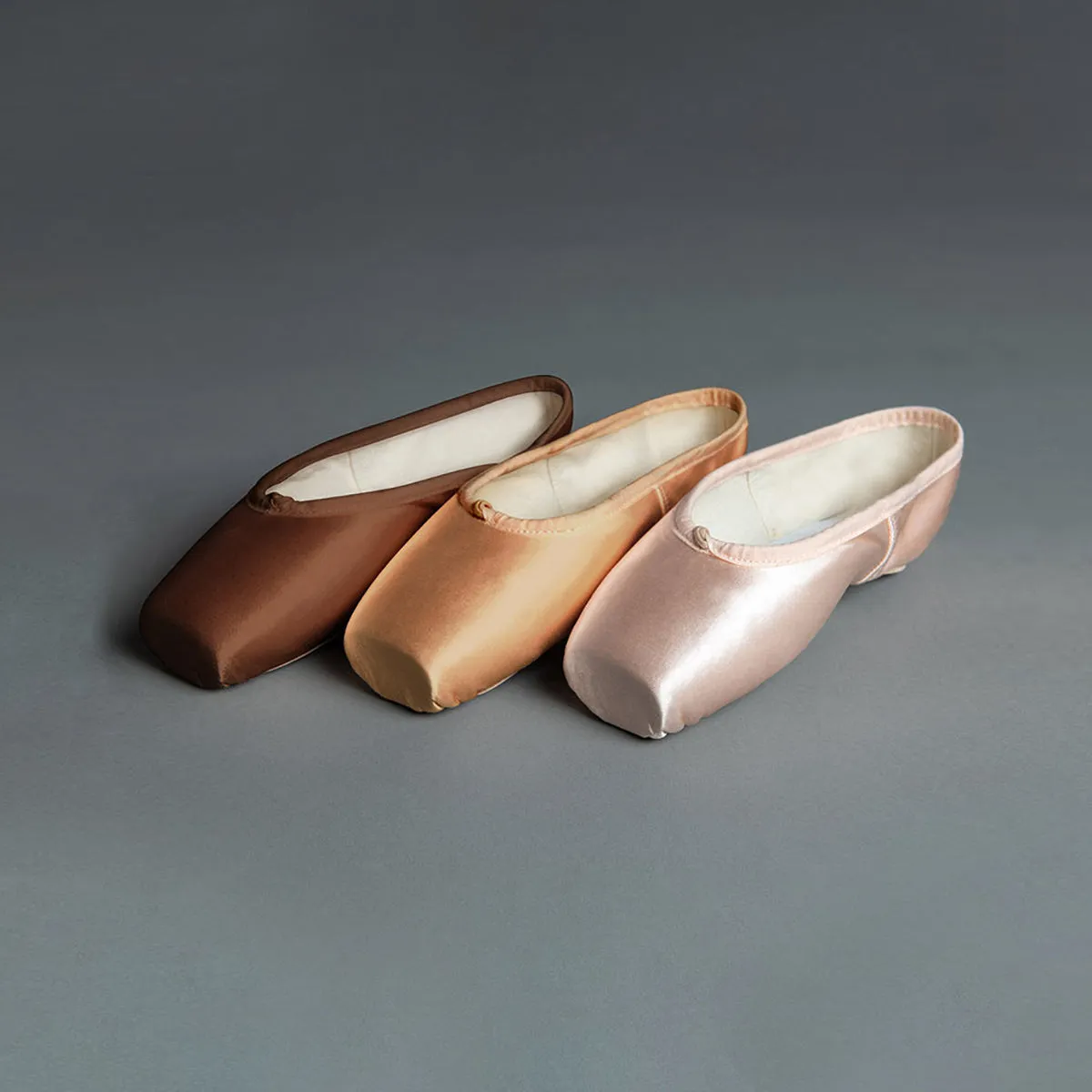 Suffolk Spotlight Pointe Shoes - Standard Shank Brown