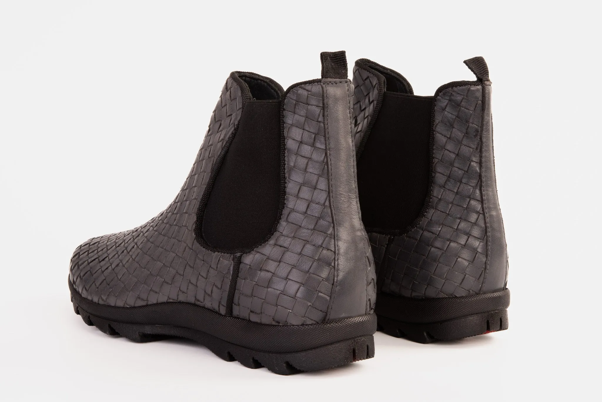 The Luxpre Grey Leather Handwoven Casual Chelsea Men Boot